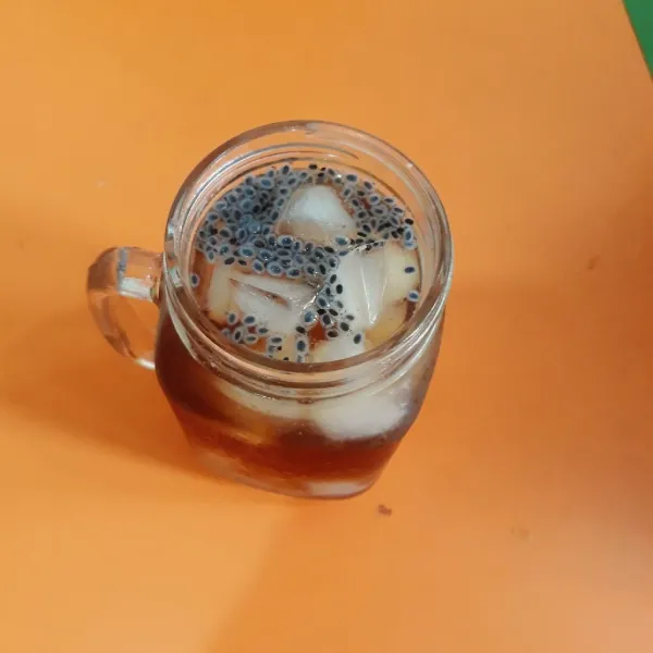 Tambahkan selasih, aduk rata dan sajikan!