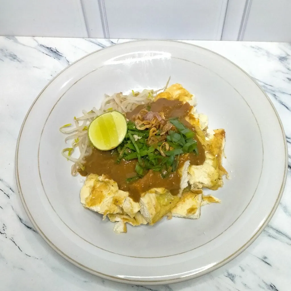 Tahu Telur Bumbu Kacang