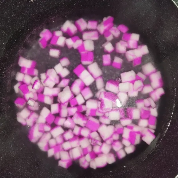 Rebus pacar cina hingga transparan.