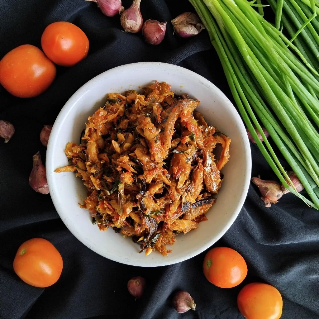 Ikan Suir Sambal Daun Bawang