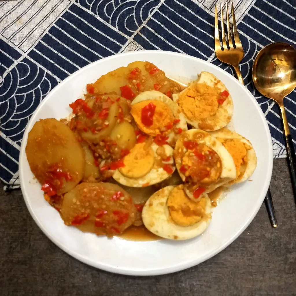 Telur Kentang Bumbu Kemiri