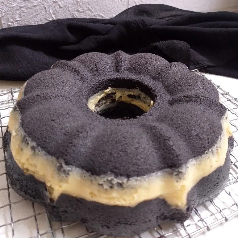Bolu Ketan Hitam Keju