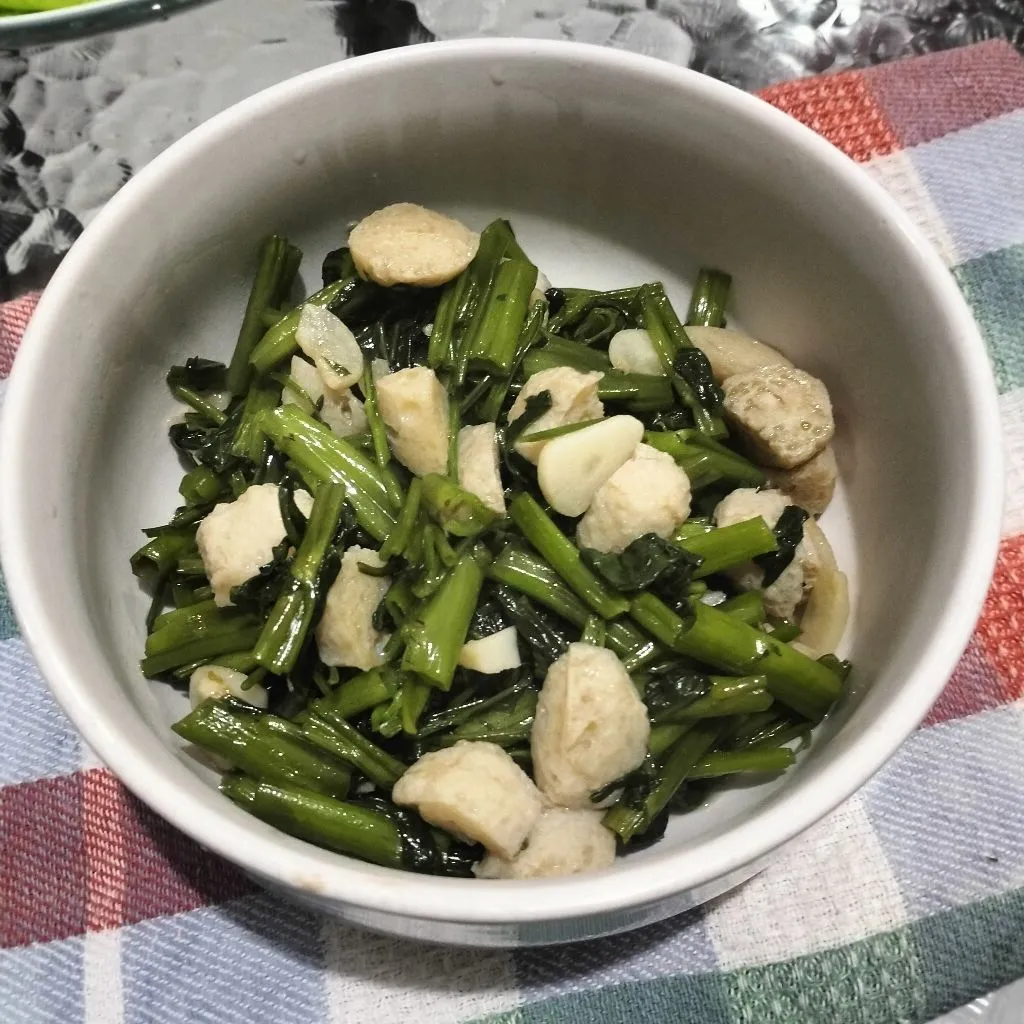 Tumis Kangkung Bakso Ikan