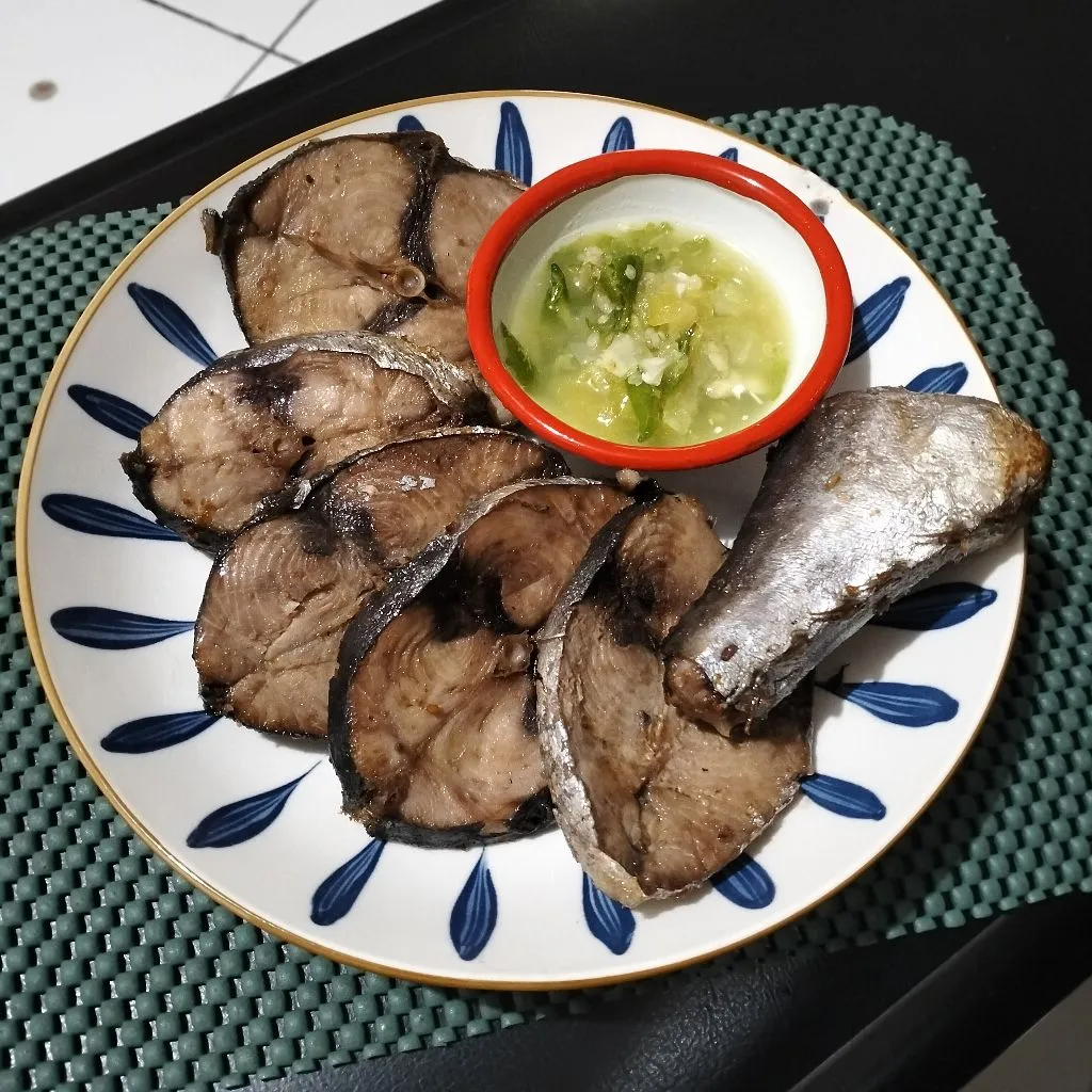 Tongkol Goreng Sambal Belimbing