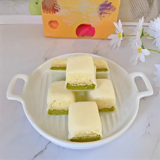 Milky Matcha Mochi Roll