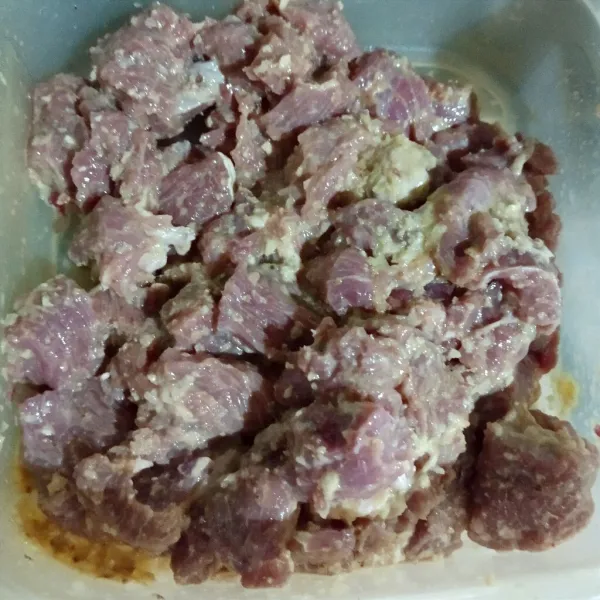 Simpan ke dalam kulkas selama 1 jam.