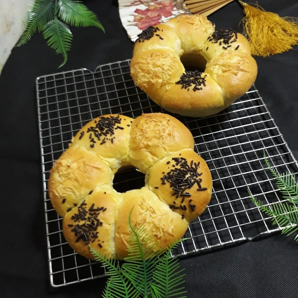 Roti Sobek Isi Coklat Keju