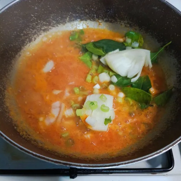 Masukkan aromatik dan bahan halus