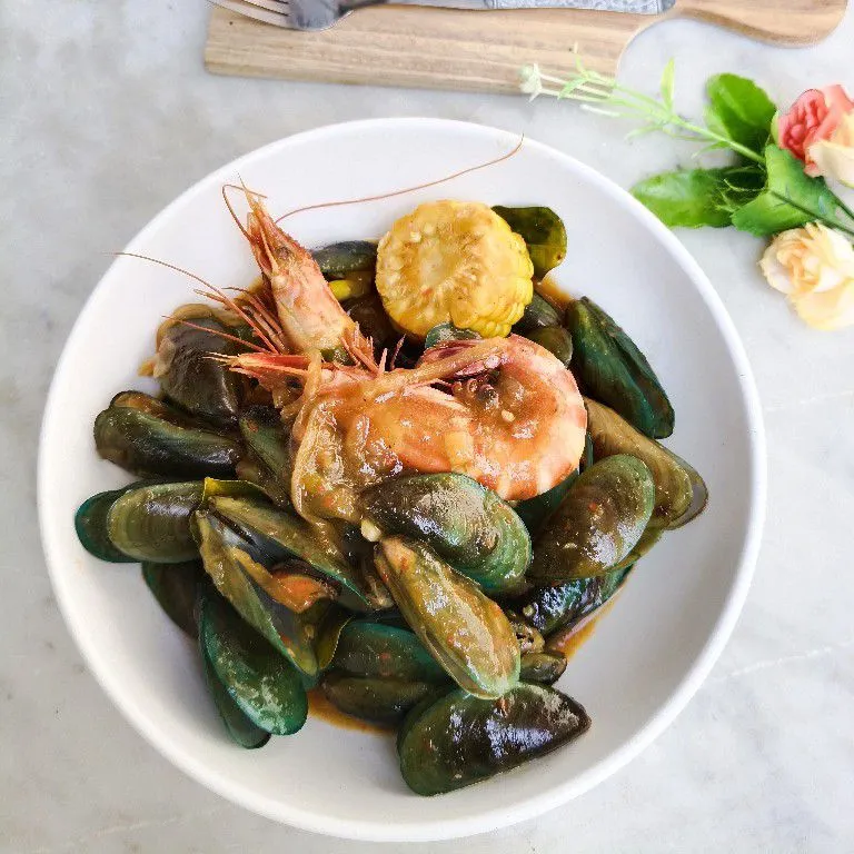 Kerang Ijo Saus Padang