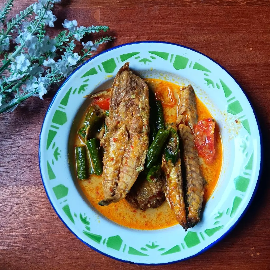 Ikan Makarel Kuah Santan