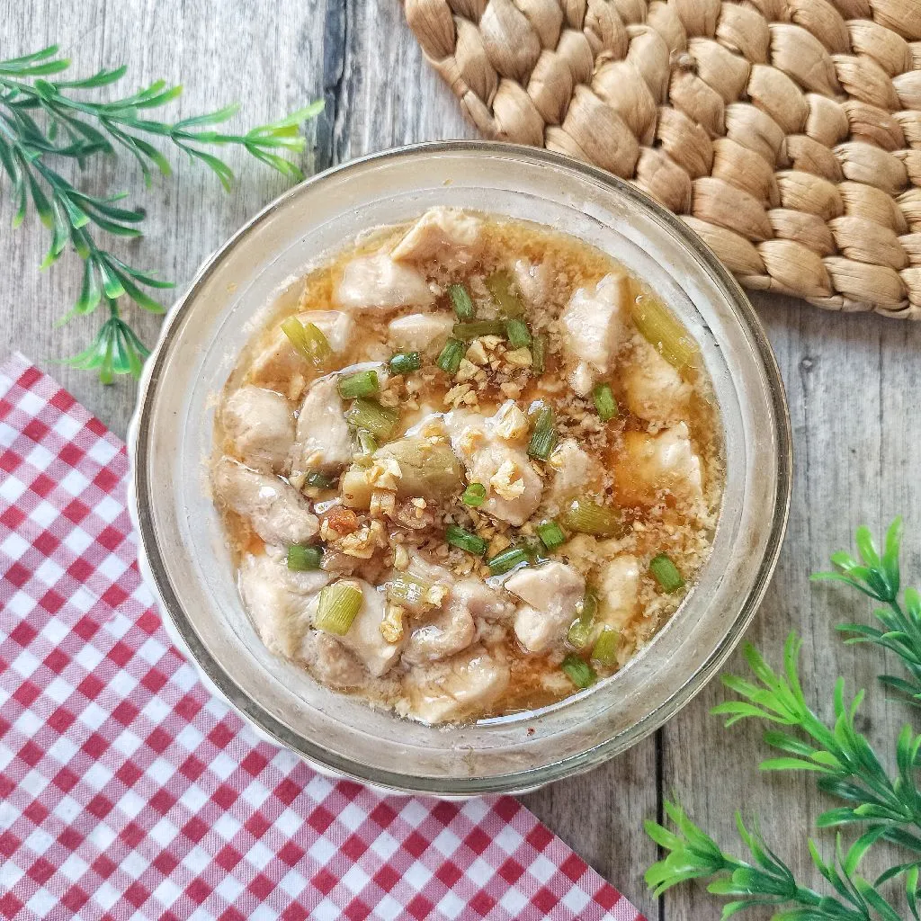 Dada Ayam Kukus Saos Tiram