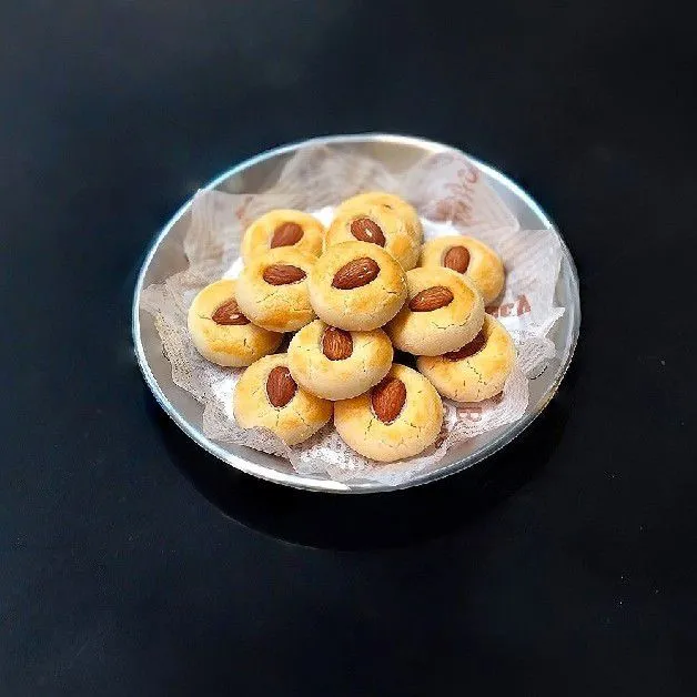 Crispy Almond Melts Cookies