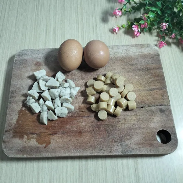 Botong bakso dan sosis sesuai, selera masing-masing