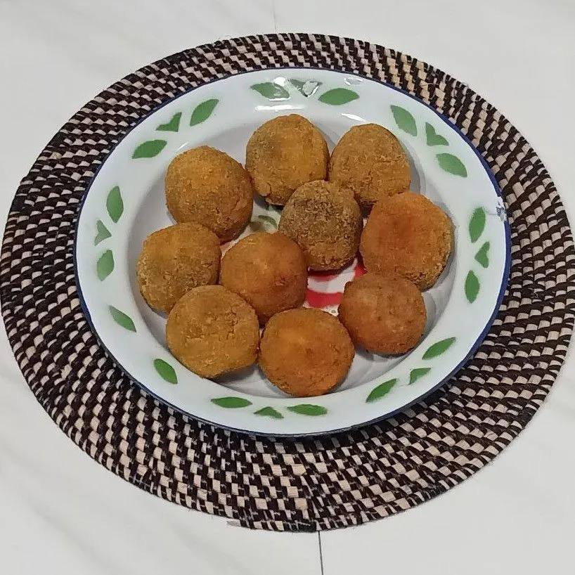 Bola-Bola Ubi Ungu Keju