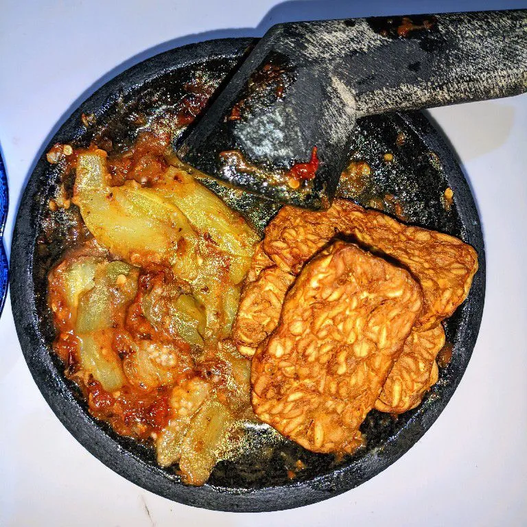 Tempe Goreng Sambal Terong Ekonomis