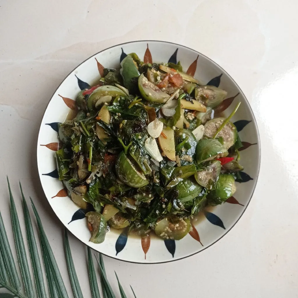 Tumis Terong Bulat Daun Melinjo