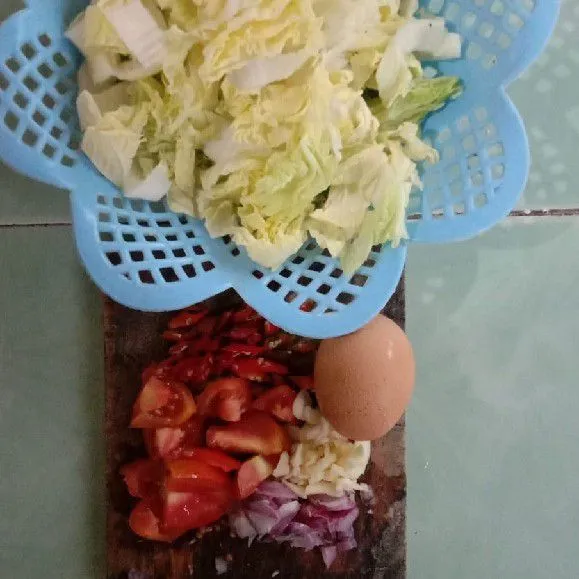 iris semua bahan tipis-tipis.