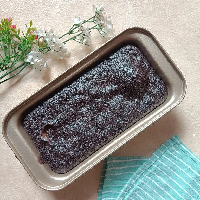 Bolu Ketan Hitam Keju Lumer