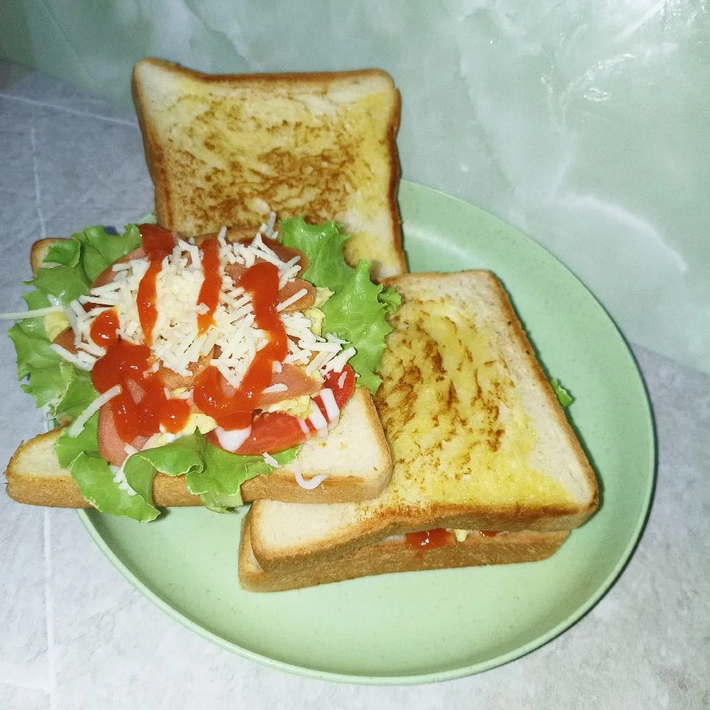 🥪 Cheddar Scramble Sosis Toast