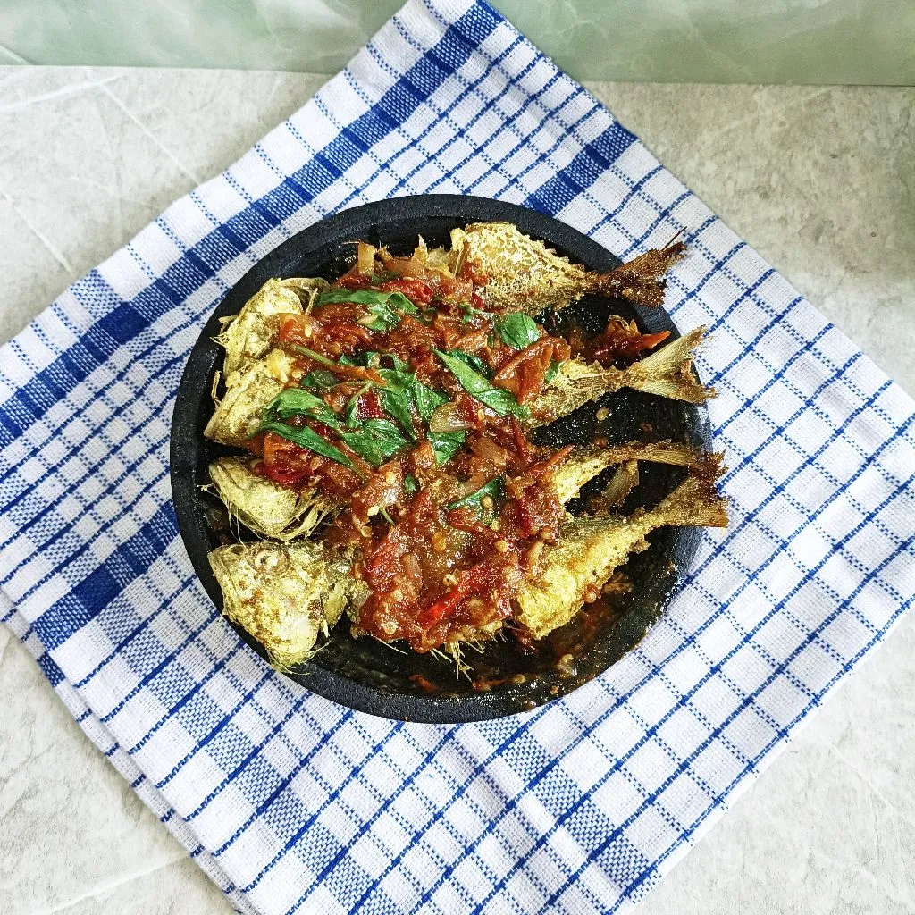 🐟 Ikan Kembung Sambal Kemangi 🌶️