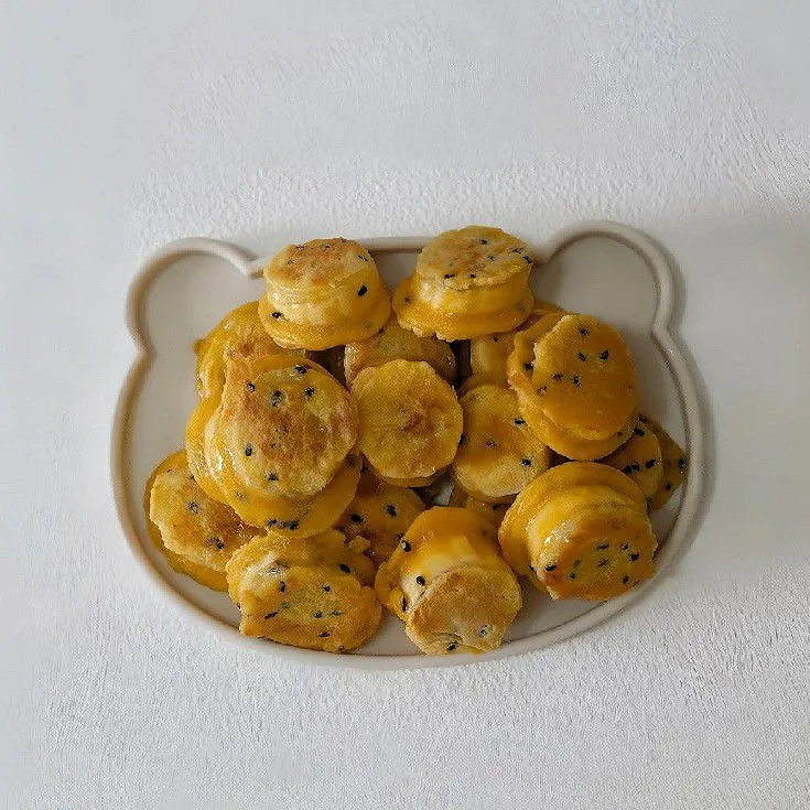 Golden Banana Egg Bites