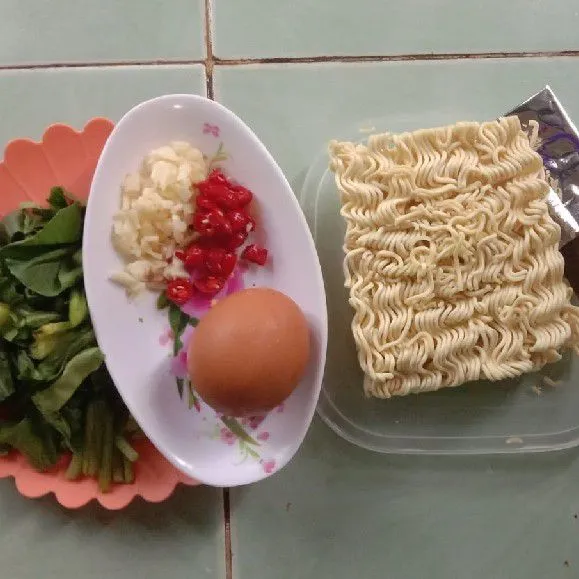 Siapkan semua bahan.