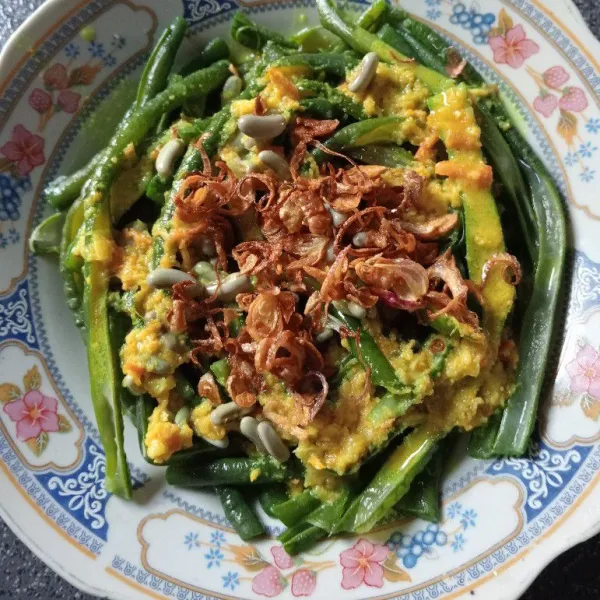 Taburi bawang goreng dan sajikan.