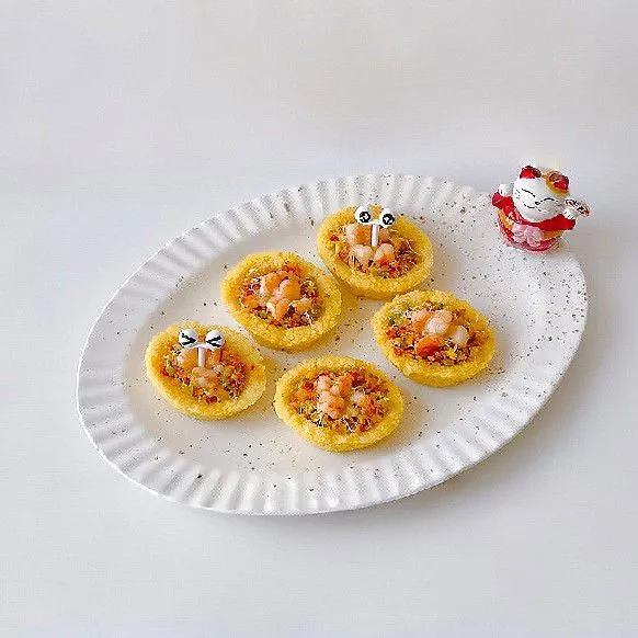 Golden Millet Shrimp Cups