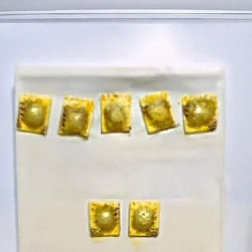 Panggang dalam oven bersuhu 180°C selama 15 menit hingga berwarna keemasan dan renyah