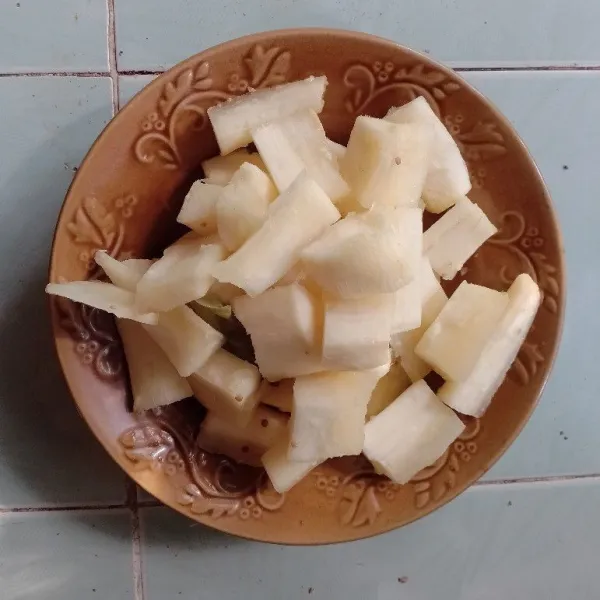 Bila sudah setengah matang, angkat dan tiriskan.