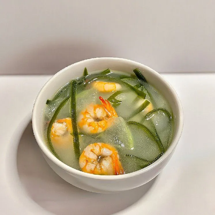 Melon Seaweed Shrimp Soup