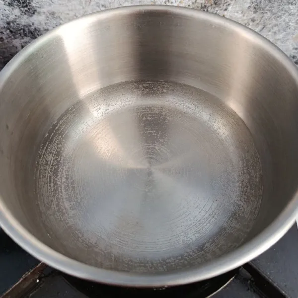 Rebus air hingga mendidih.