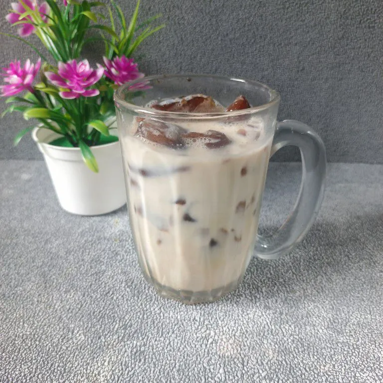 Aisu Kohi (Kopi Ala Jepang)