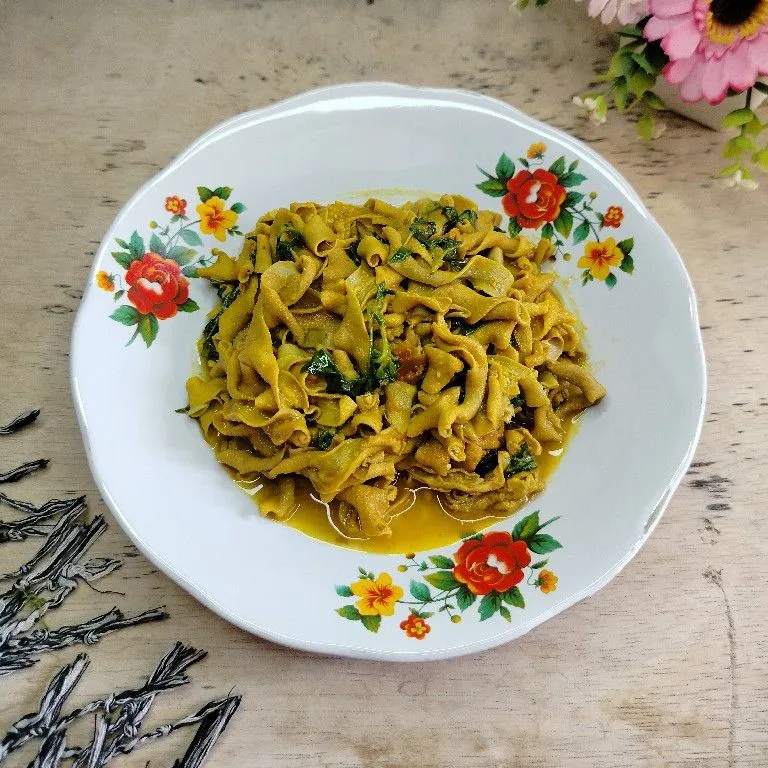 Nyemek Usus Ayam Kemangi