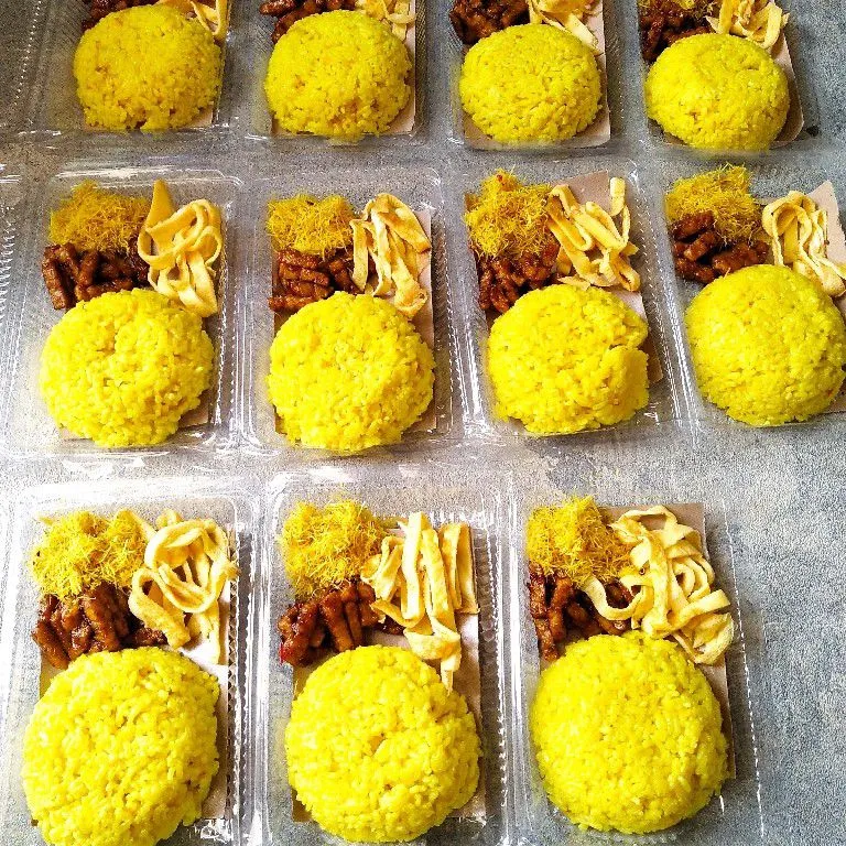 Nasi Kuning Ekonomis