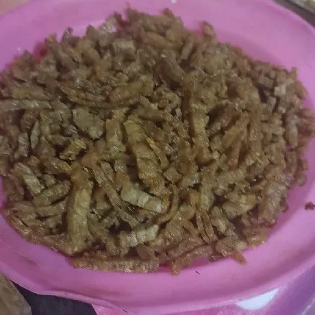 Potong tempe memanjang, lalu goreng