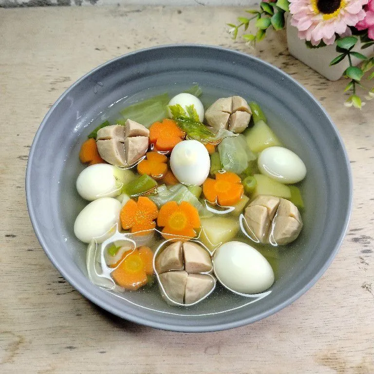 Sop Sayur Bakso Telur Puyuh