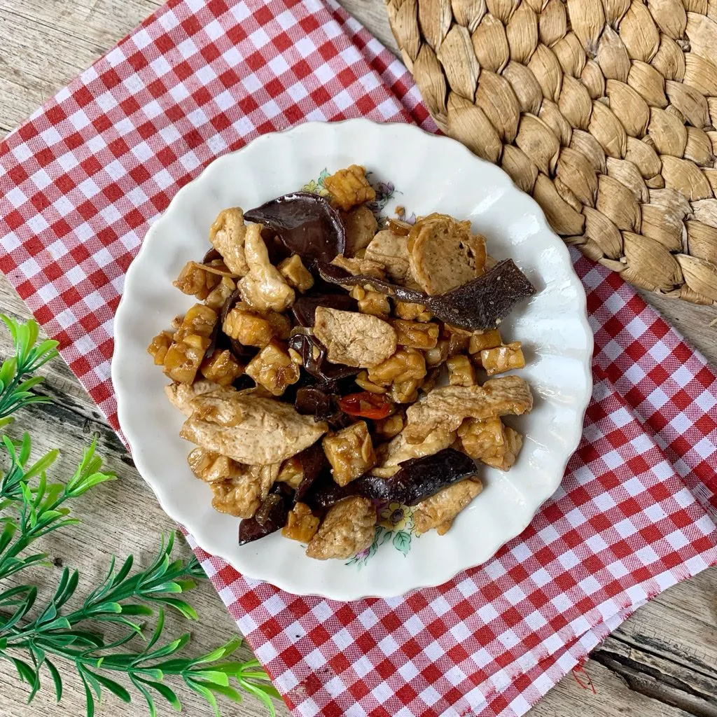 Oseng Tepi Tahu Tempe Pentol Campur #NovemBERNOSTALGIA