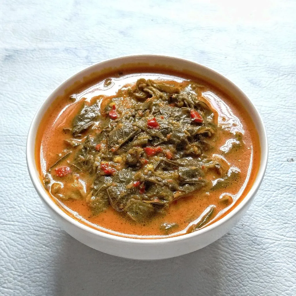 Gulai Daun Singkong