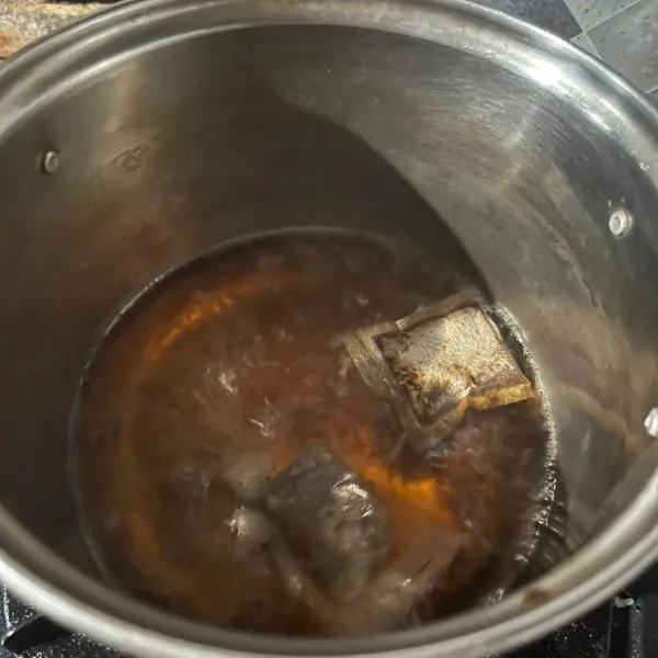 Nyalakan api, masak sampai mendidih, matikan api